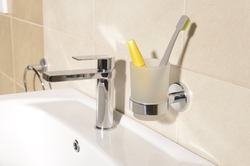 GEDY FLIP WC štětka závěsná, systém Lift&Clean, černá mat (52330314)